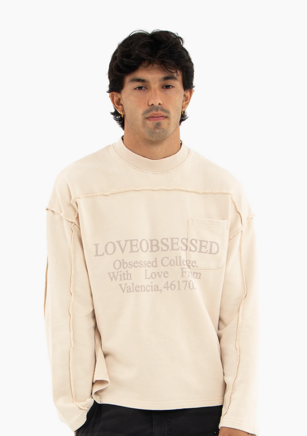 DISTRESSED CREAM CREWNECK
