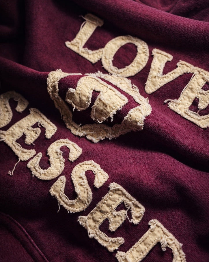 LES VIOLETTES HOODIE